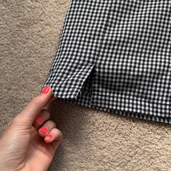 H&M Black + White Gingham Print Mini Skirt - Picture 2 of 6